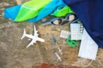 Φαρμακείο διακοπών: Τα 5 βασικά προϊόντα που πρέπει να έχετε μαζί σας πάντα