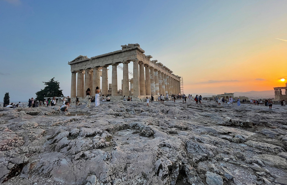 ΥΠΠΟ: Η συντήρηση του ανελκυστήρα στον Ιερό Βράχο της Ακρόπολης είναι αναγκαία προϋπόθεση για την ασφάλεια των χρηστών