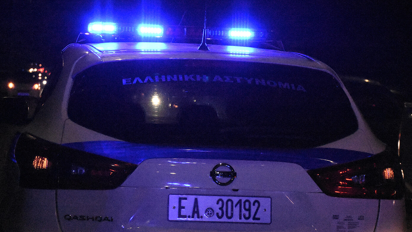 Σορός άνδρα εντοπίστηκε στο πίσω κάθισμα αυτοκινήτου στα Άνω Λιόσια, έφερε τραύμα στο κεφάλι