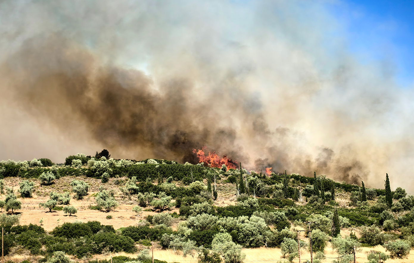 Κίνδυνος πυρκαγιάς σήμερα στην Αττική και σε πέντε ακόμη περιοχές – Σε συναγερμό η χώρα