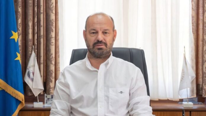 Δήμαρχος Μουζακίου: Η λάσπη δεν αλλάζει την αλήθεια