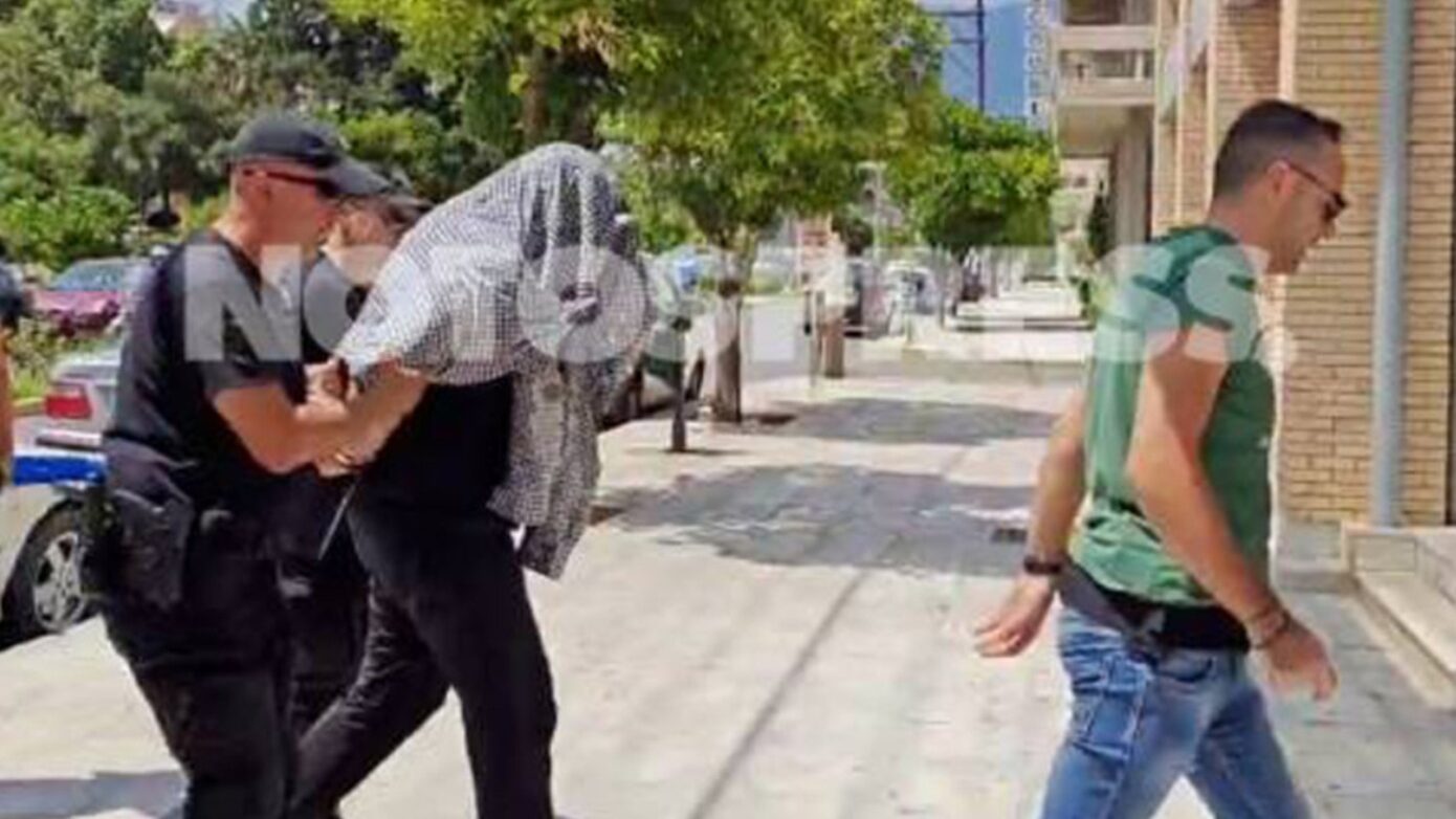 55χρονος δικάζεται για τη διατήρηση της σορού του πατέρα του σε καταψύκτη επί 2,5 χρόνια – Αντιμέτωπος με τέσσερις κατηγορίες