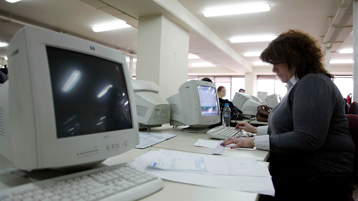 Εφοριακοί σε απεργία έως τις 26 Αυγούστου: Τι καταγγέλλουν οι εργαζόμενοι και τι ζητούν