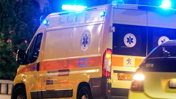 Βούλα: Οδηγός ταξί επιχείρησε αναστροφή και χτύπησε 39χρονο μοτοσικλετιστή