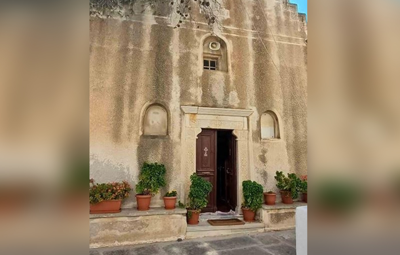 Διάρρηξη στη Μονή Ταξιαρχών: Σε 90 δευτερόλεπτα πήραν δεκάδες πολύτιμα τάματα