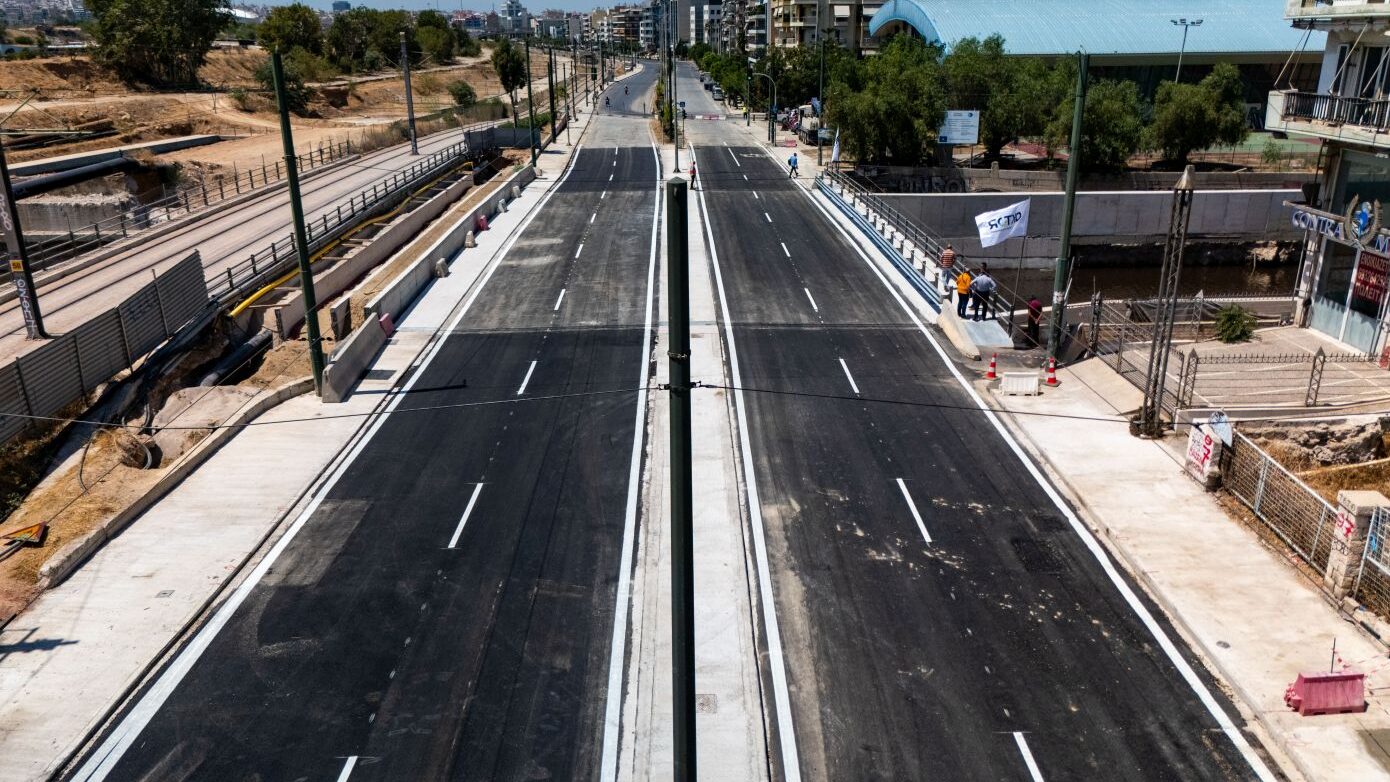 Νέα οδική γέφυρα στη Λεωφόρο Εθνάρχου Μακαρίου, στο ύψος του Ιλισσού ποταμού, στην κυκλοφορία
