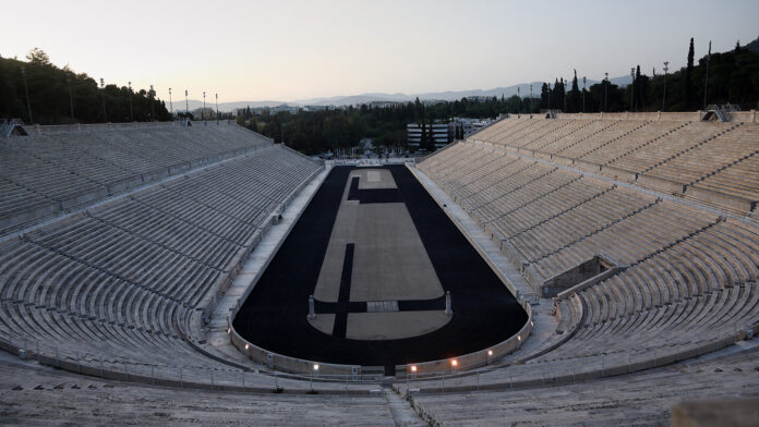 Παναθηναϊκό Στάδιο: Η Αθήνα καθαρίζει το μαρμάρινο στάδιό της μετά από 120 χρόνια