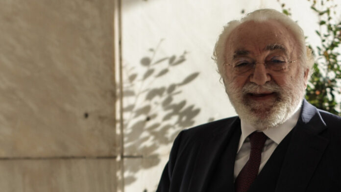Χρήστος Καλογρίτσας: Η άδεια των 52,6 εκατ. ευρώ, τα «βοσκοτόπια» στην Ιθάκη και το ναυάγιο του διαγωνισμού Παππά για τις τηλεοπτικές άδειες