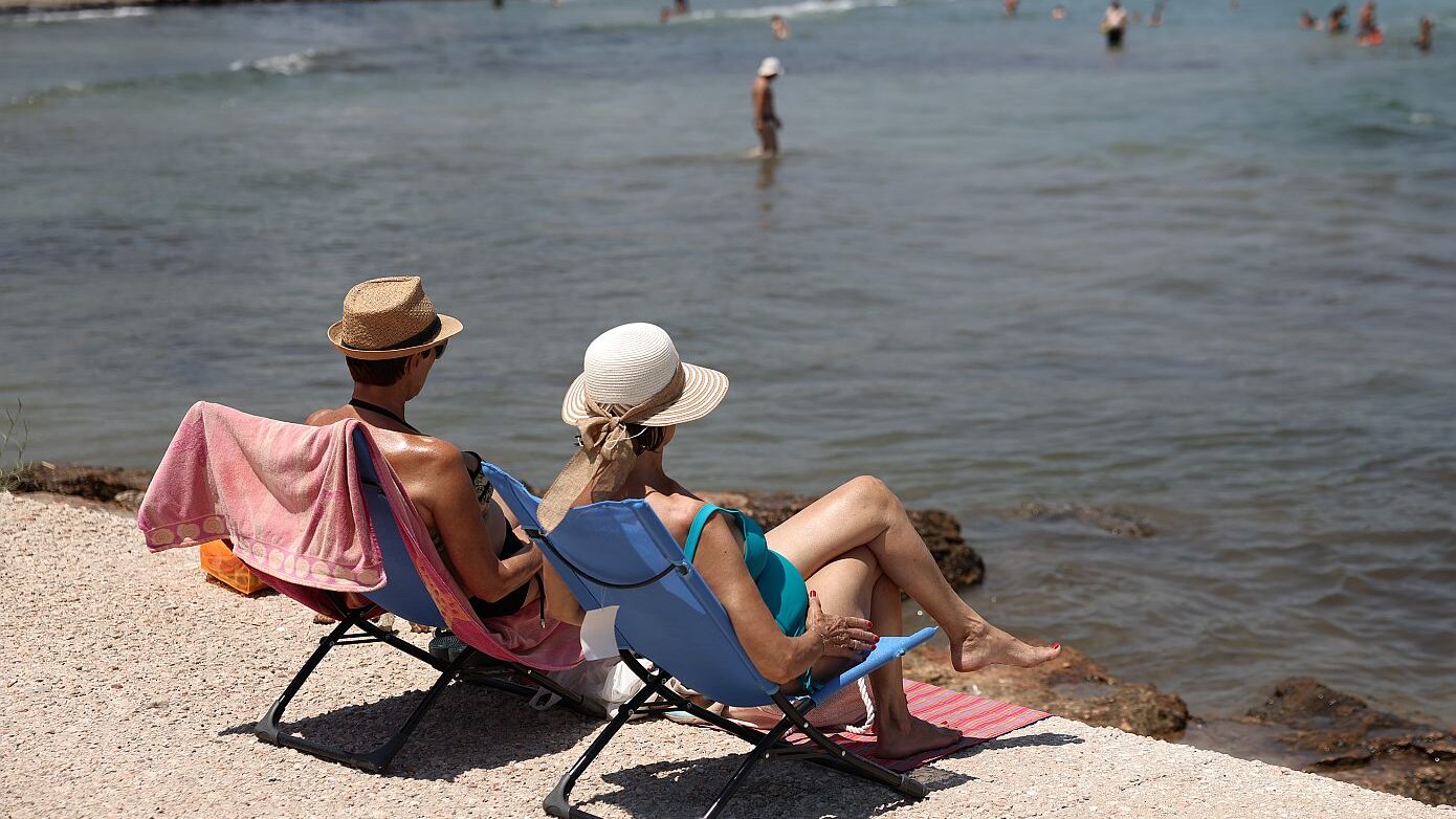 Καιρός: 37άρια έως τις 25 Αυγούστου και ισχυροί άνεμοι στο Αιγαίο – Η πρόγνωση Κολυδά