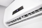 Air condition: πόσο πληρώνουμε πραγματικά για μία μέρα με το κλιματιστικό ανοιχτό;