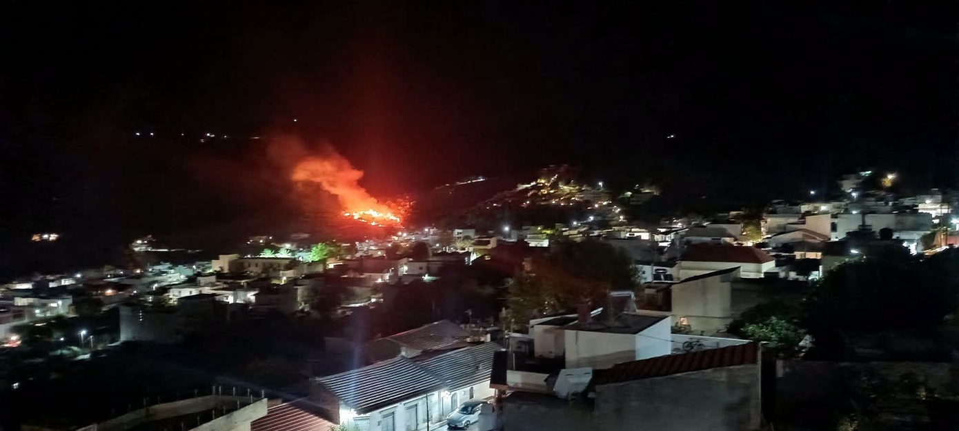 Φωτιά στο Λασίθι στην περιοχή Κριτσά υπό έλεγχο – Μήνυμα του 112 για ετοιμότητα