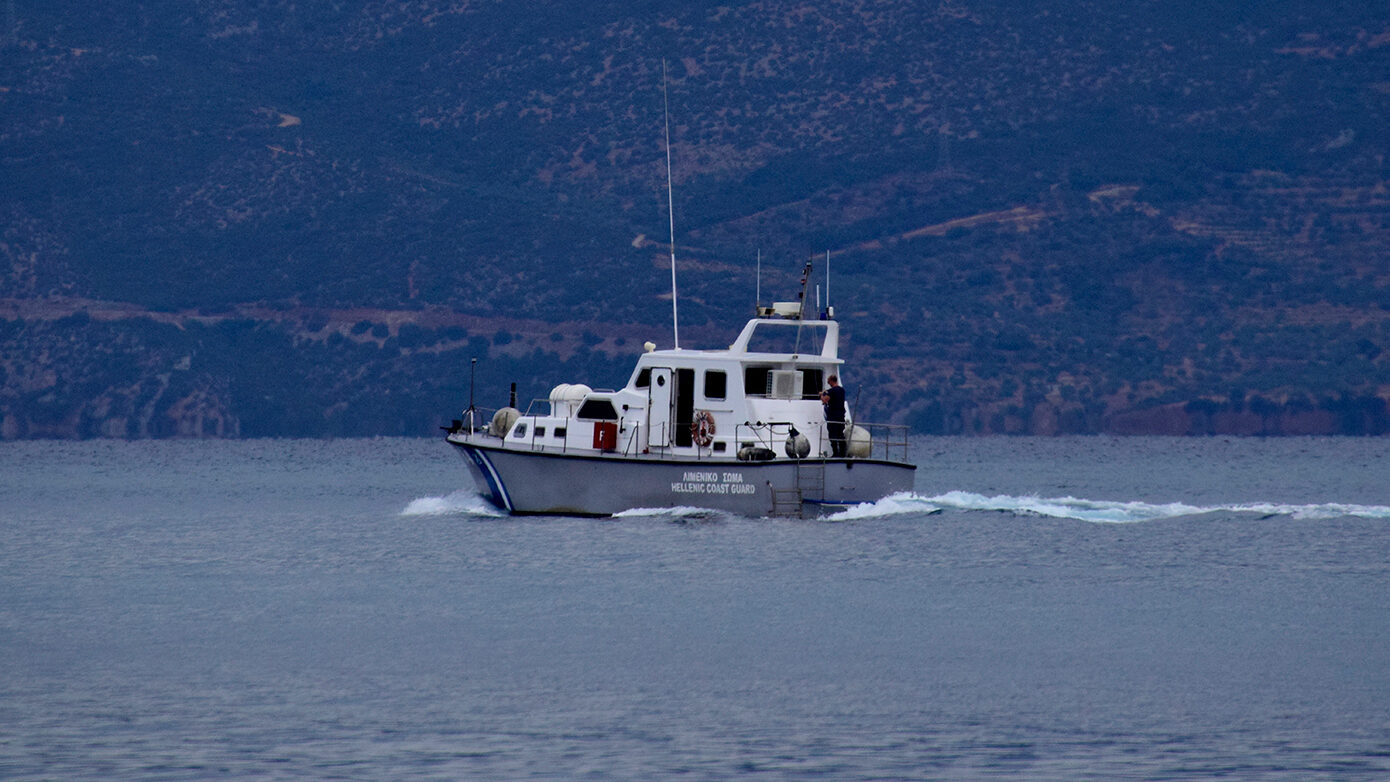 Προσάραξη ιστιοφόρου στη Μεθώνη και εισροή υδάτων στο σκάφος