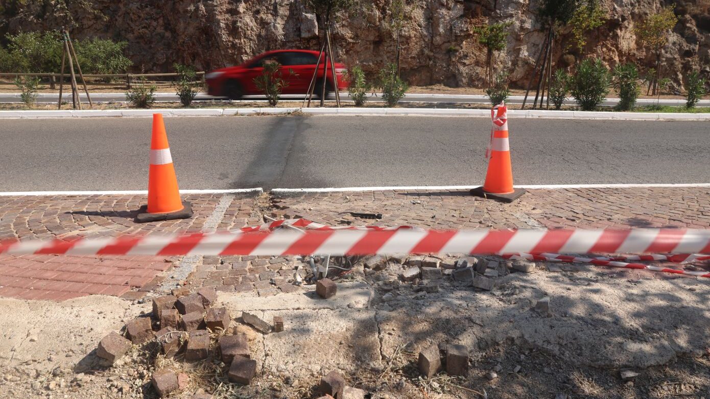 Τροχαία: Τι εξετάζει για το δυστύχημα με νεκρή 17χρονη στα Άνω Λιόσια – Φρουρούμενος νοσηλεύεται ο οδηγός του τζιπ