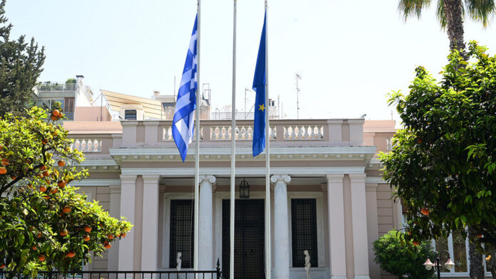 Μάχη του Μαξίμου ενάντια στις πυρκαγιές: Σβήσιμο κάθε εστίας που έχει απομείνει και επίσπευση των αντιπλημμυρικών έργων