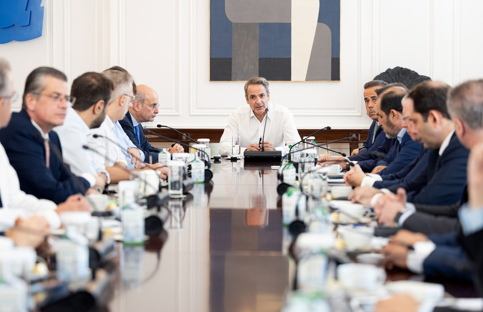 Πακέτο μέτρων για αποκατάσταση, αποζημιώσεις και αντιπλημμυρικά στη Δυτική Αττική μετά τη μεγάλη πυρκαγιά