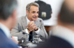 Κατώτατος μισθός έως το 2030: Τα τρία σενάρια αύξησης και τι θα προβλέπει το πολυετές κυβερνητικό πρόγραμμα
