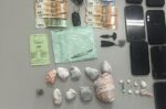 Κύκλωμα διακίνησης ναρκωτικών στη Σαντορίνη: Πέντε συλλήψεις και κατάσχεση κοκαΐνης και κάνναβης
