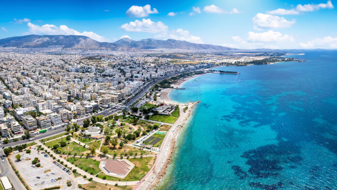 Non-dom: Οι εύποροι ξένοι στρέφονται σε πολυτελείς κατοικίες και ξεπερνούν τη Golden Visa