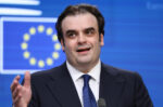 Le Point για Πιερρακάκη: Ο Έλληνας που θέλει να ξυπνήσει την Ευρώπη – Από το gov.gr στην κορυφή του Eurogroup