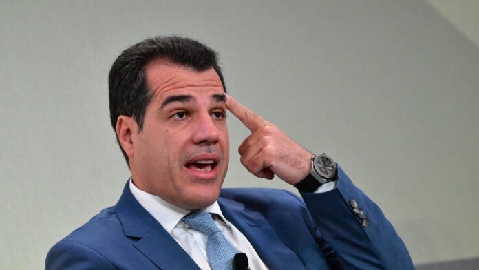 Πλεύρης κατέθεσε στο Συμβούλιο της ΕΕ την πρόταση Μητσοτάκη για ευρωπαϊκό μηχανισμό αναστολής ασύλου