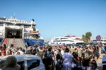 Πάνω από 129.000 επιβάτες αναχώρησαν από τα λιμάνια της Αττικής το τριήμερο – Γεμάτα τα λεωφορεία των ΚΤΕΛ