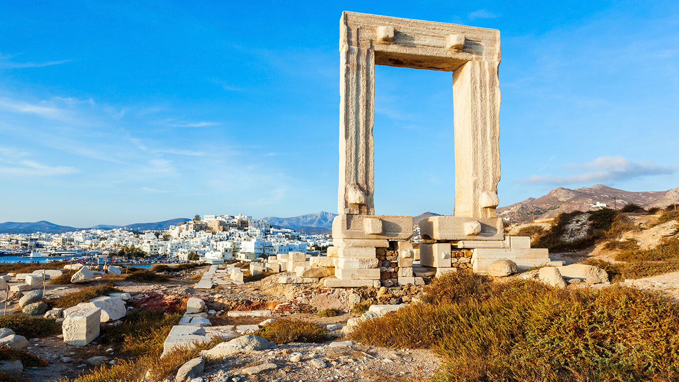 Νάξος: Πανικόβλητος άνδρας έψαχνε το παιδί του και τελικά το είχε ξεχάσει στο κατάλυμα που διέμενε