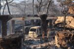 Φωτιά στη Σαλαμίνα υπό έλεγχο – Ο αντιδήμαρχος λέει ότι ο ισχυρός άνεμος δυσκόλεψε ιδιαίτερα την επιχείρηση κατάσβεσης