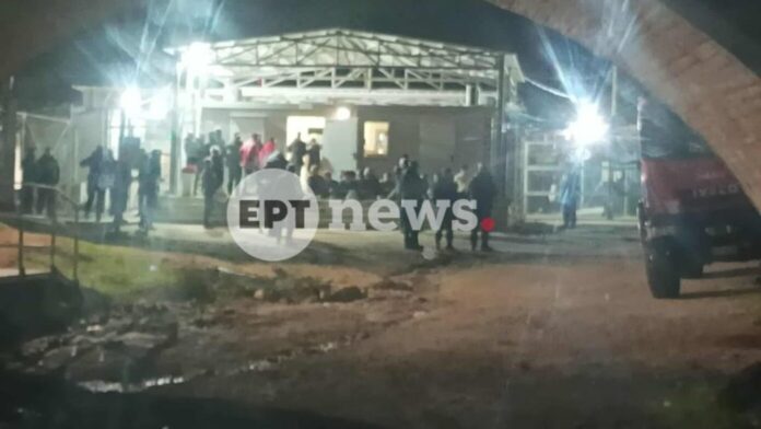 23 άτομα στο αυτόφωρο για τα επεισόδια στη δομή μεταναστών στο Κλειδί Σερρών – Το έσκασαν 15 κρατούμενοι