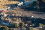 Πτώση ελικοπτέρου στη Σίφνο: Τι ψάχνουν οι Αρχές για το ζευγάρι των Βρετανών 30 και 31 ετών