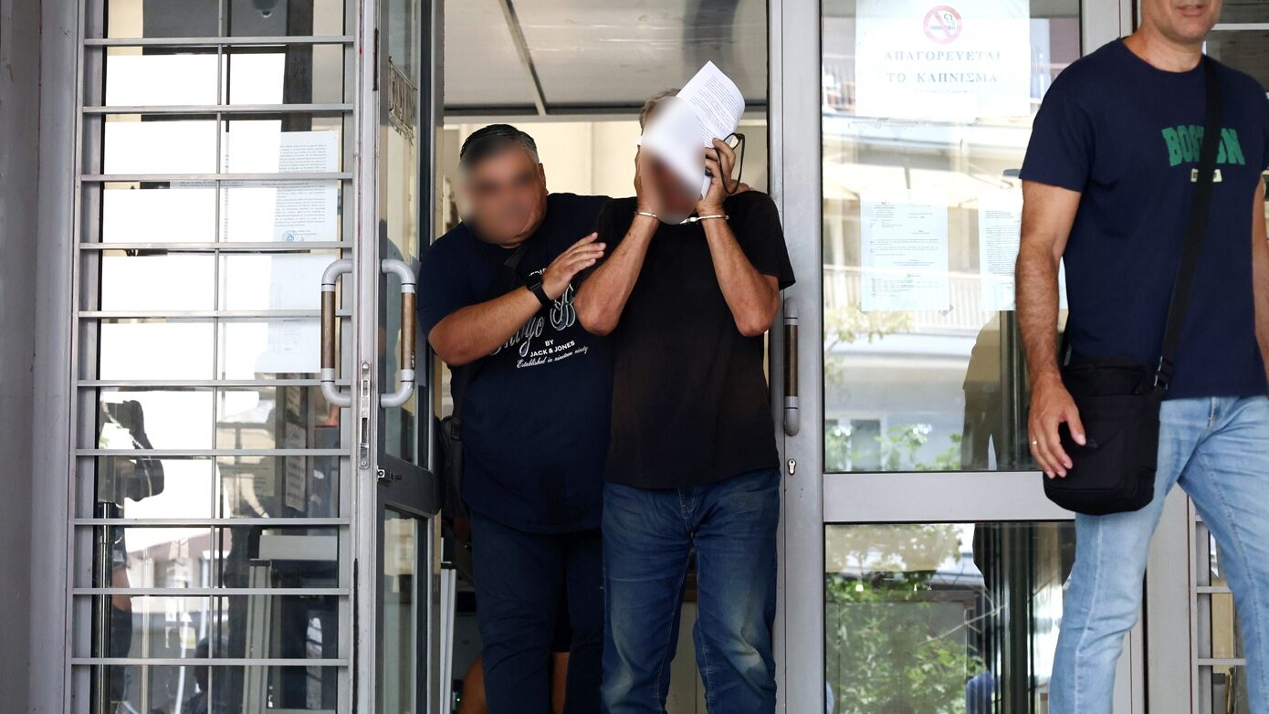 59χρονος για τις πυρκαγιές στη Θεσσαλονίκη: Έβαζε φωτιές για να «ξεδίνει» από τη δουλειά – Τι είπε στον εισαγγελέα