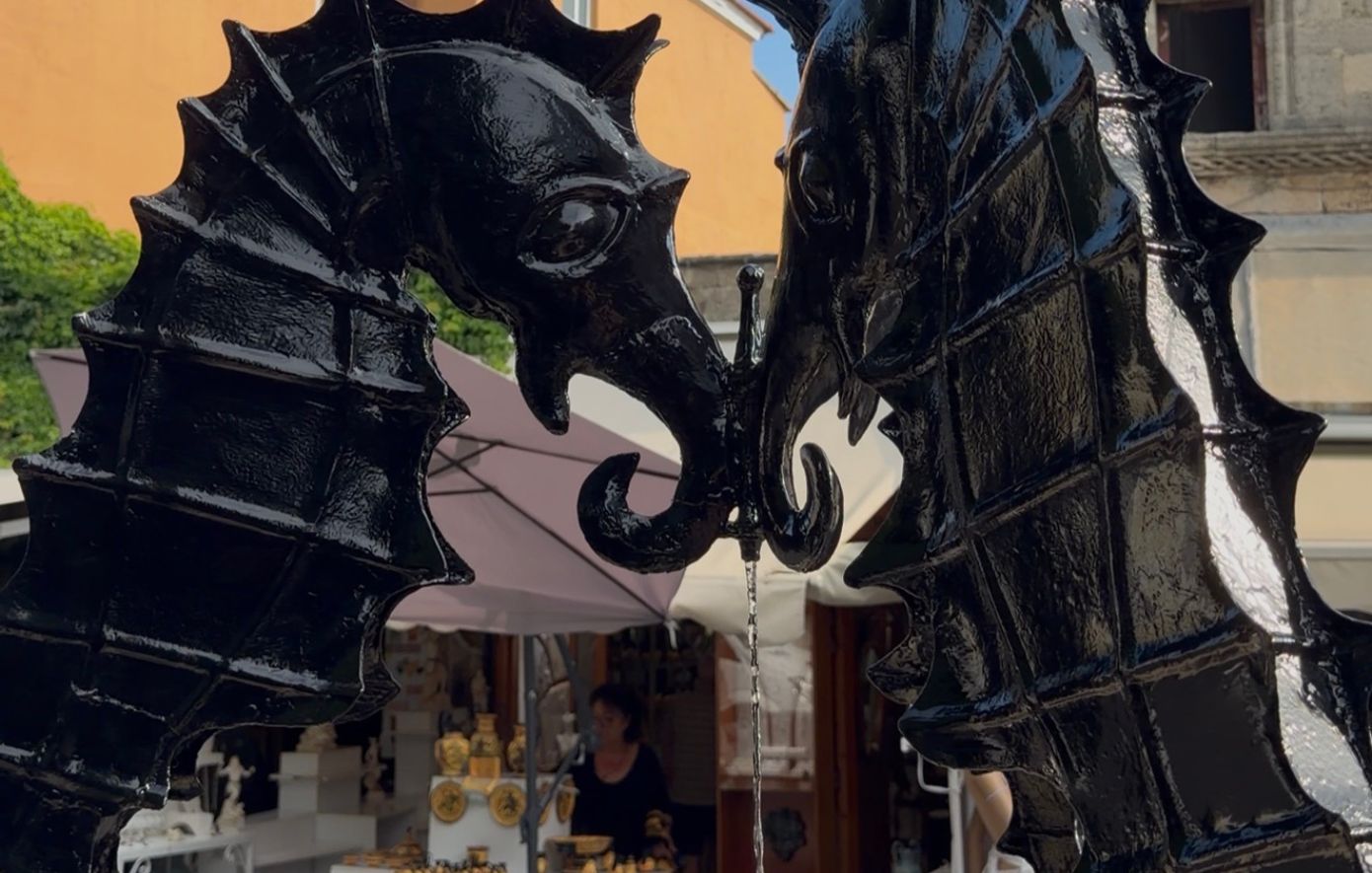 Έργο τέχνης σε σιντριβάνι της Μεσαιωνικής Πόλης της Ρόδου αποκαταστάθηκε μετά από βανδαλισμό