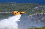 Φωτιά στη Σκύρο: «Υπάρχει εκτίμηση για εμπρησμό» λέει ο Δήμαρχος, βελτιωμένη η εικόνα