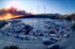 Φωτιά στη Σκύρο: Ενισχύθηκαν οι δυνάμεις, επιχειρούν 11 αεροσκάφη και 5 ελικόπτερα – Εκκενώθηκαν δύο οικισμοί