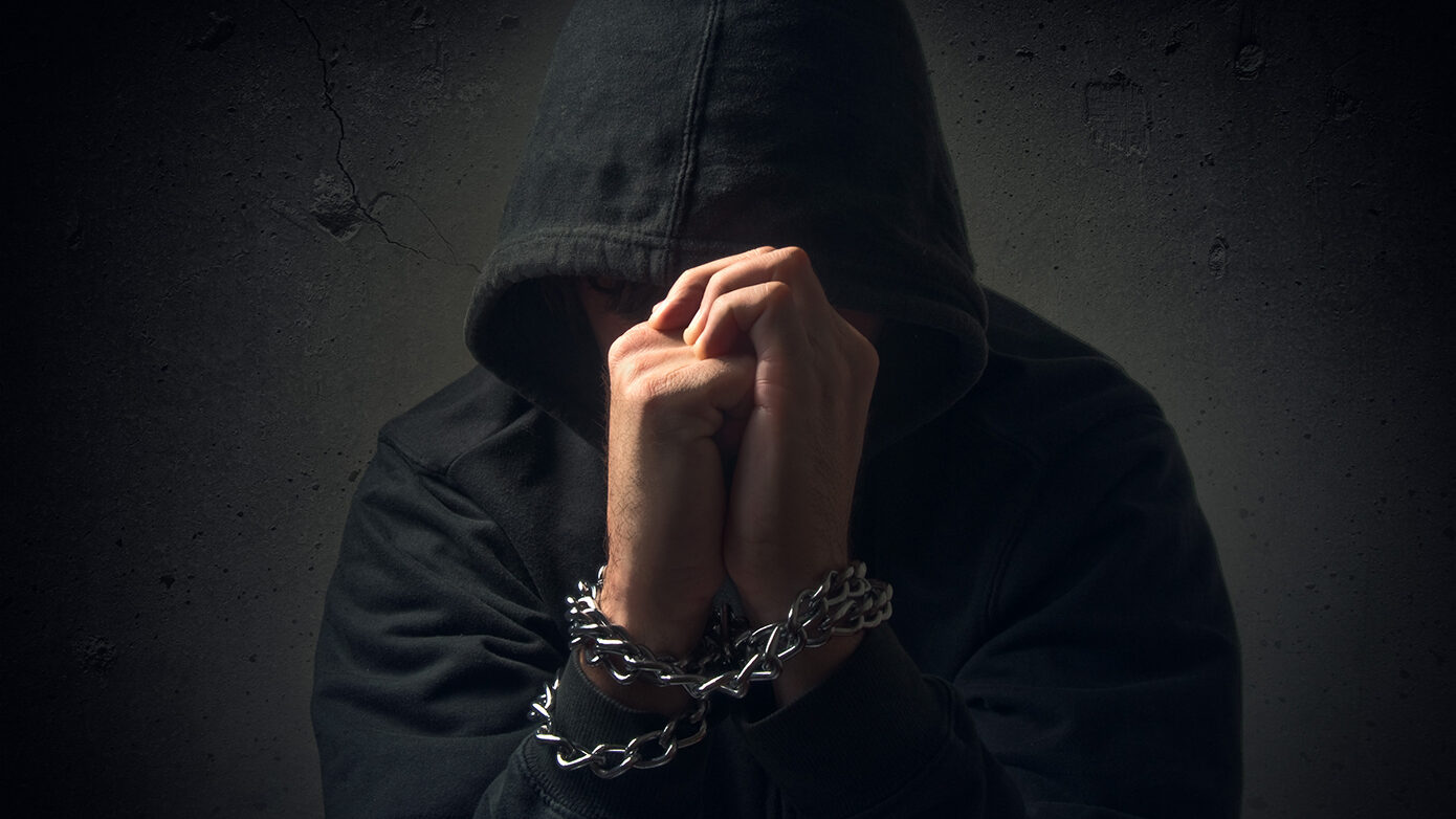 Απάτες με τη μέθοδο της απασχόλησης στην Κοζάνη: Συνελήφθησαν ένας 18χρονος και ένας ανήλικος