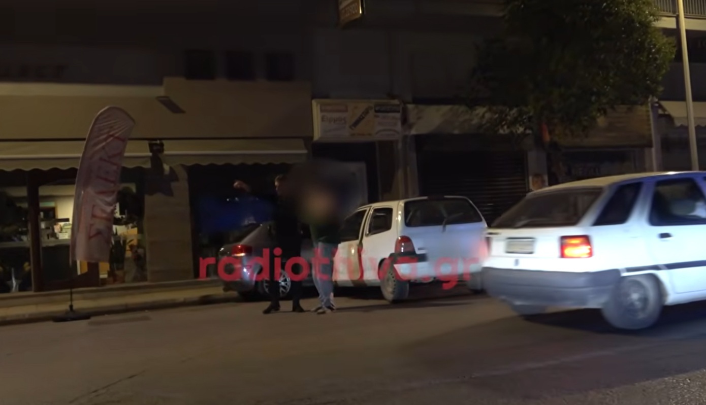 Μεθυσμένος εμβόλισε επανειλημμένα σταθμευμένο αυτοκίνητο μετά από καβγά