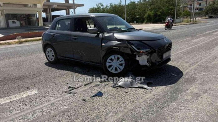 Σύγκρουση αυτοκινήτων στη Λαμία: Η ζώνη ασφαλείας έσωσε μικρό παιδί
