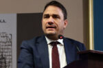Κώστας Τσουκαλάς κατά Άδωνι Γεωργιάδη για τα «Σπιτάκια Ανακύκλωσης»: Αμφισβητεί τις αποφάσεις του υπουργείου Οικονομικών