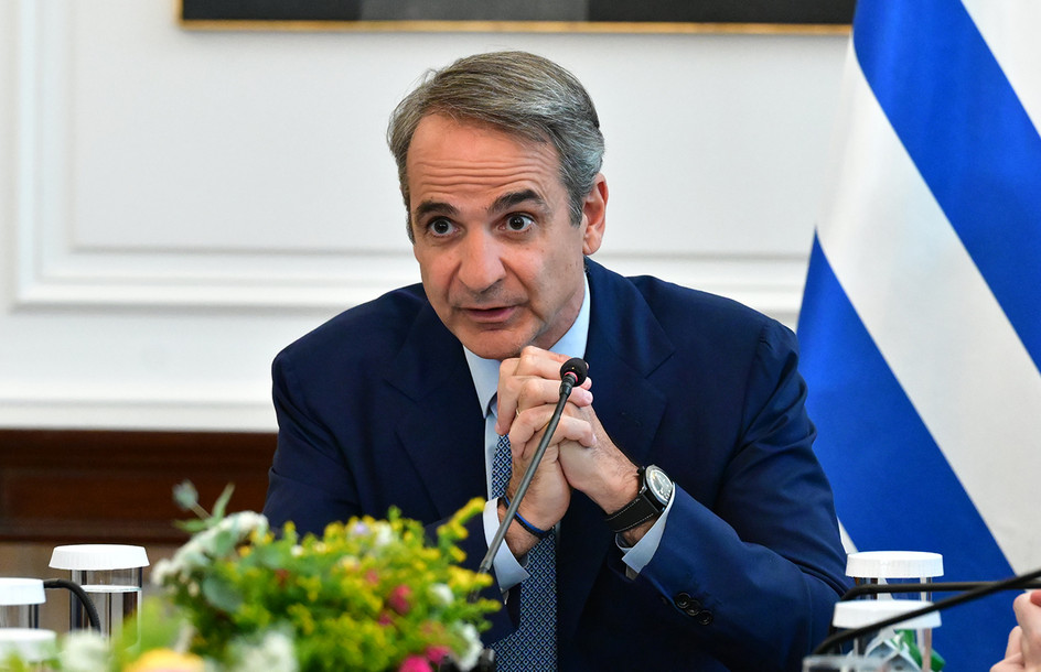 Μητσοτάκης προς τους αρμόδιους υπουργούς για τις φωτιές: «Απόλυτη προτεραιότητά μας η ανθρώπινη ζωή»