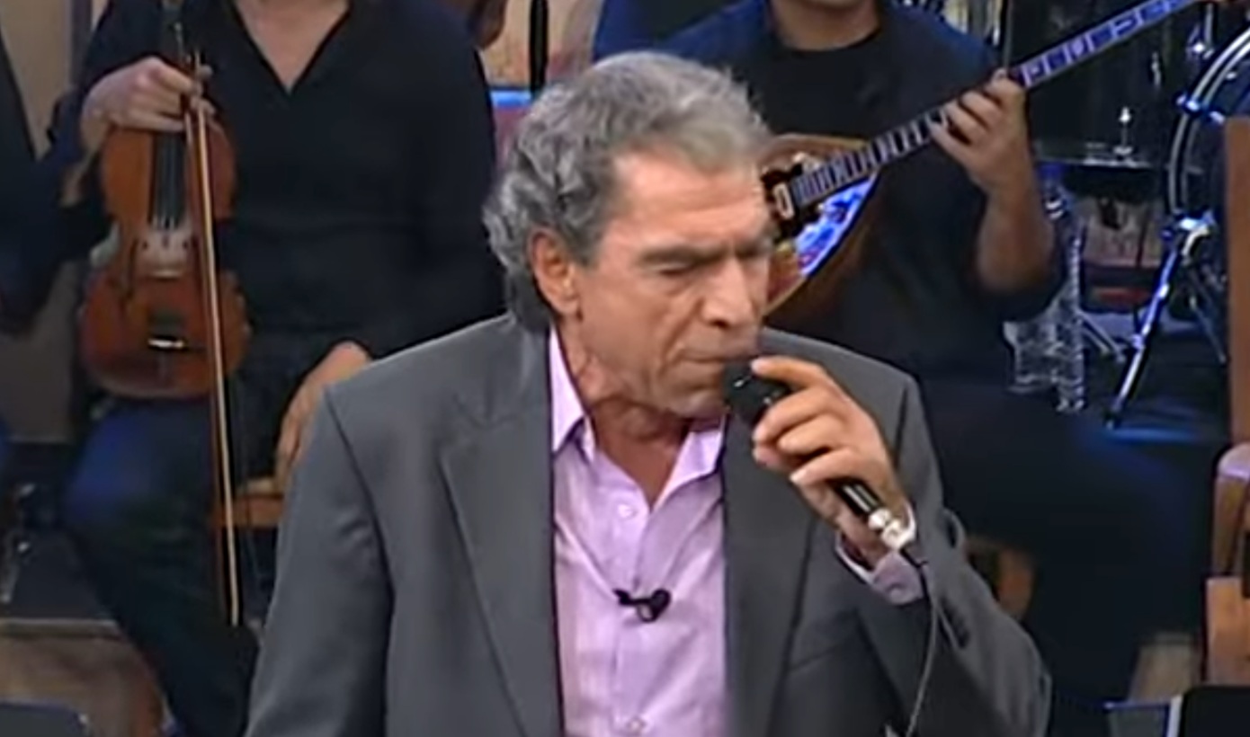 Πέθανε ο λαϊκός τραγουδιστής Δημήτρης Ξανθάκης – Ήταν 82 ετών