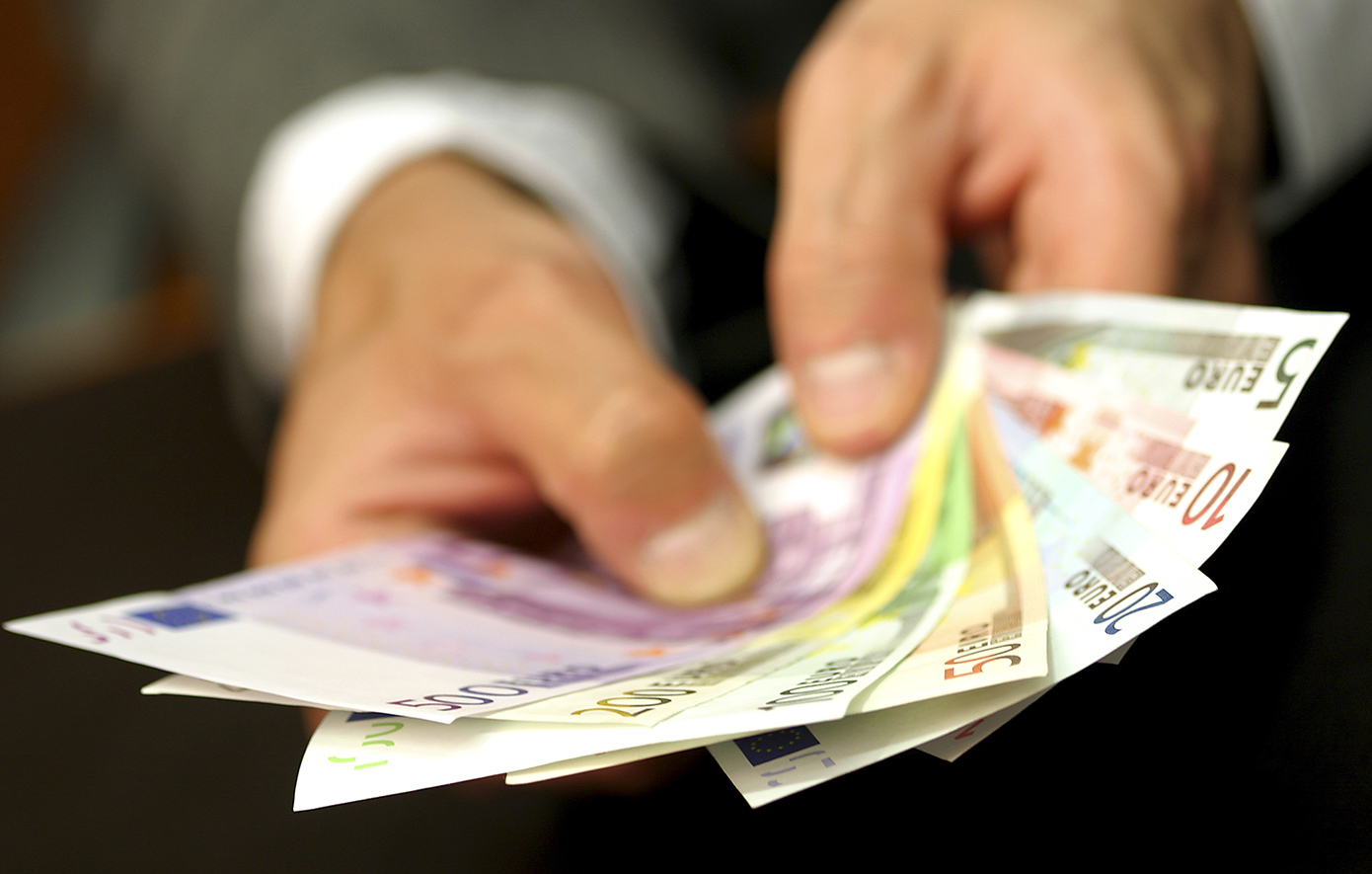 ΔΥΠΑ: Πληρωμές 157,7 εκατ. ευρώ τον Ιούλιο