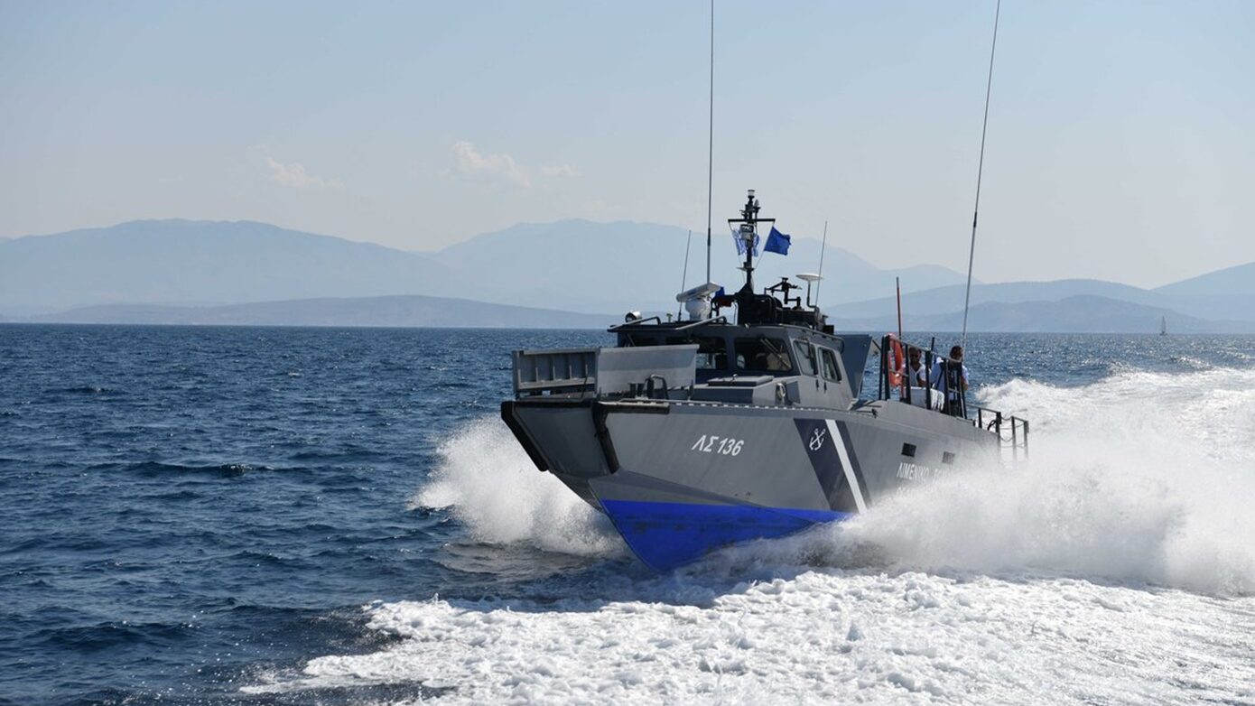 Έρευνες στη Σύμη συνεχίζονται και σήμερα για τον εντοπισμό του τελευταίου αγνοούμενου του ιστιοπλοϊκού σκάφους
