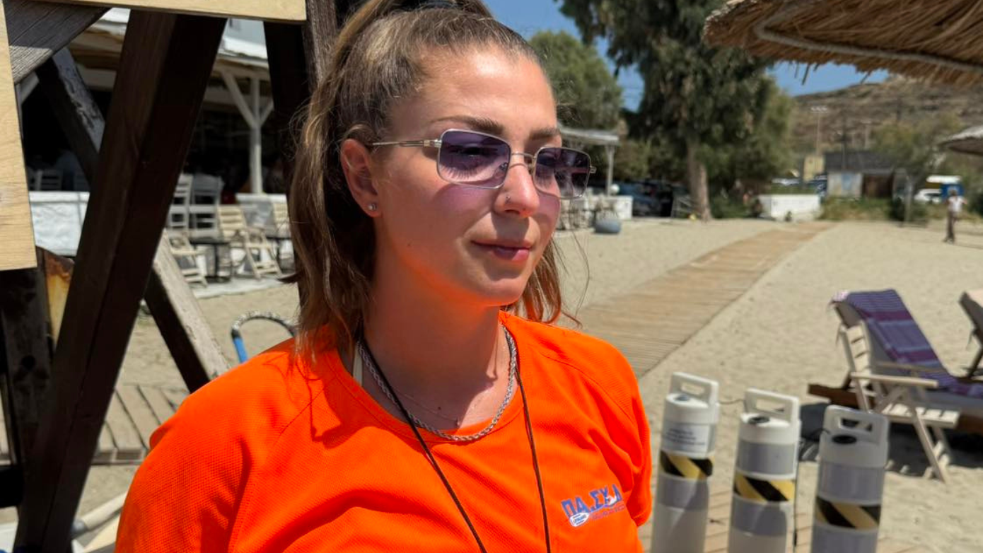Σύρο: Ναυαγοσώστρια έσωσε 16χρονη που τραυματίστηκε πέφτοντας από μώλο