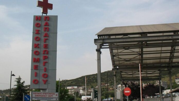 Σοβαρό τροχαίο στη Χαλκιδική: Στο νοσοκομείο «Παπαγεωργίου» δικυκλιστής μετά από σύγκρουση