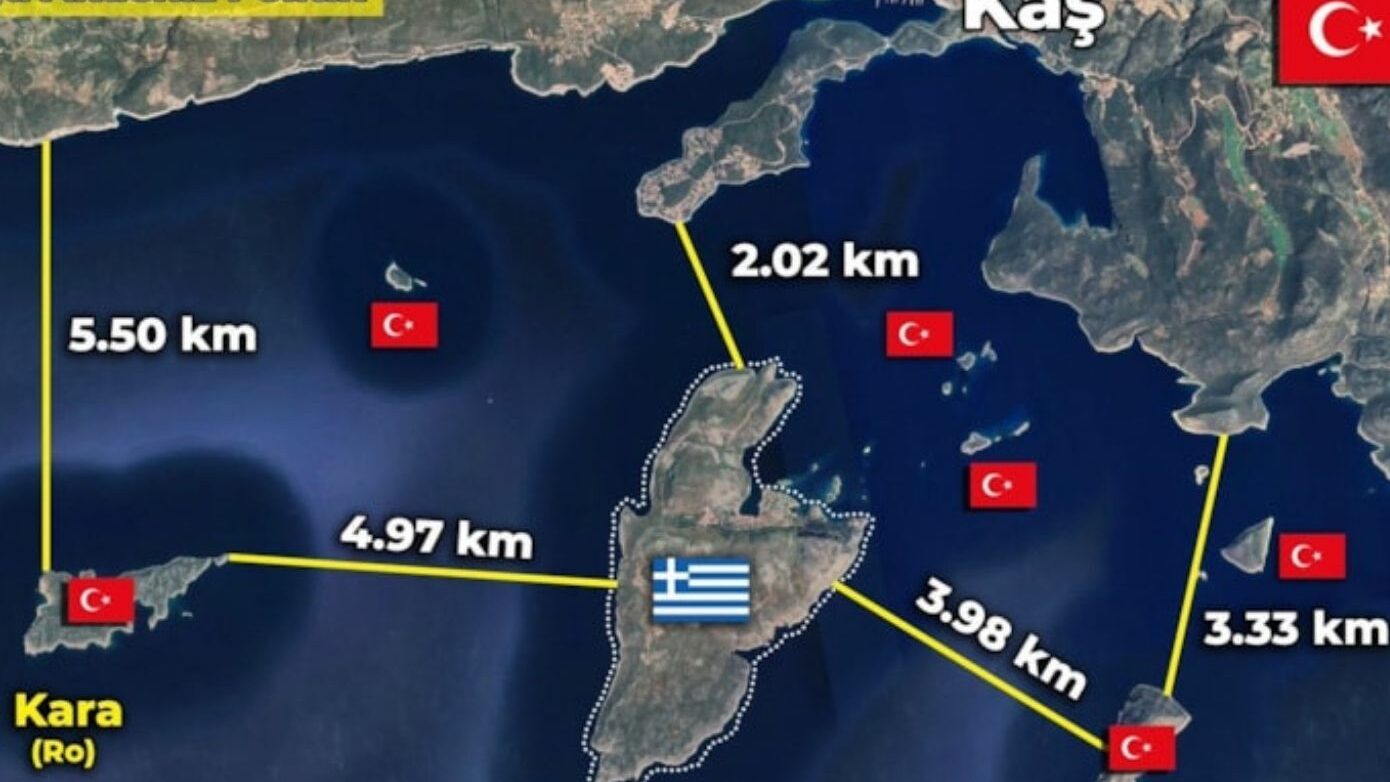 Τουρκικά ΜΜΕ: «Οι Έλληνες έστησαν στρατό 2 χιλιόμετρα από την Αττάλεια»