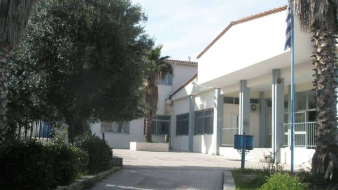 Χαλκιδική: Ψυχολόγος και κοινωνικός λειτουργός στο σχολείο μετά τον θάνατο του 17χρονου μαθητή, ανακοίνωση του υπουργείου