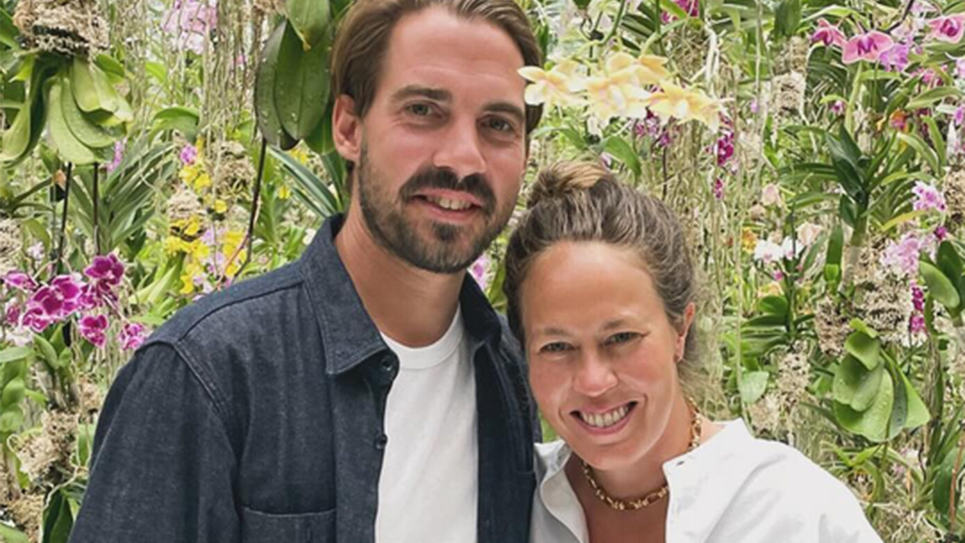 Ο Φίλιππος Ντε Γκρες και η Νίνα Φλορ έγιναν γονείς μέσω παρένθετης μητρότητας για πρώτη φορά