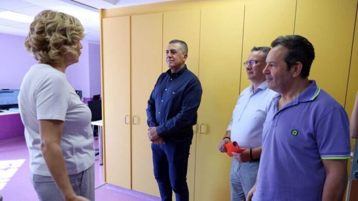 Ο Δ. Κουρέτας στη Μονάδα Εντατικής Νοσηλείας Νεογνών του Π.Γ.Ν Λάρισας