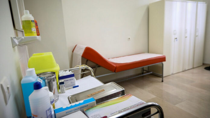 Εργαλείο ελέγχου για τα ιδιωτικά ιατρεία: Σήμερα τα αποκαλυπτήρια και πώς θα το χρησιμοποιούν οι πολίτες