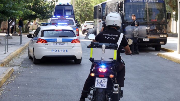 Απόδραση στις Σέρρες: Η «αδιαθεσία» του κρατούμενου και η ενέδρα της «ομάδας υποστήριξης»