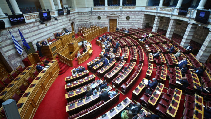 ΟΠΕΚΕΠΕ στη Βουλή: Κυβέρνηση και αντιπολίτευση συγκρούστηκαν για τη ρύθμιση των αγροτικών ενισχύσεων